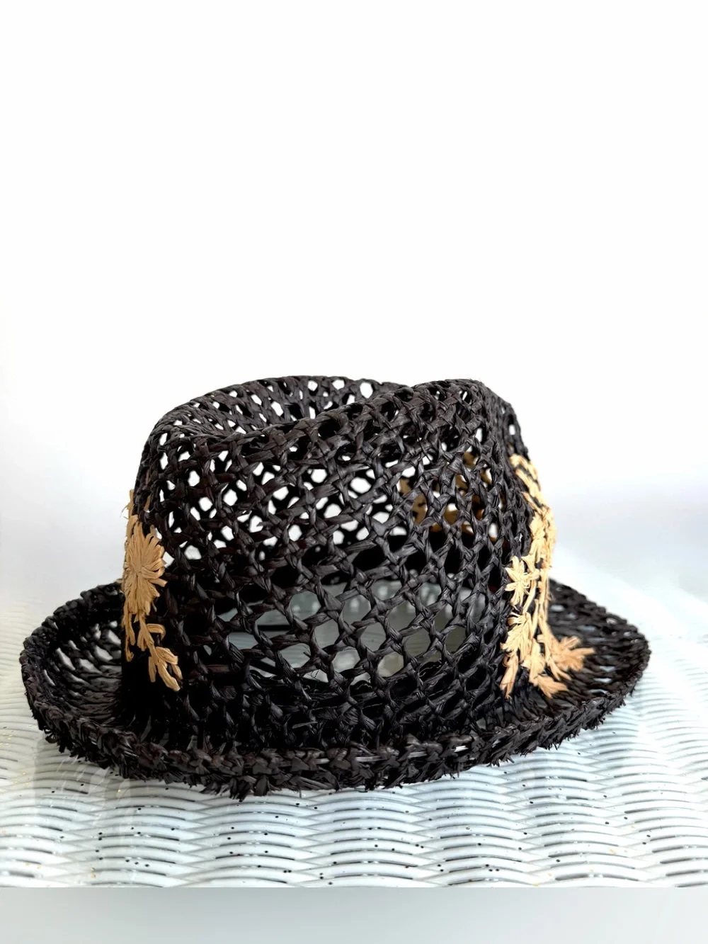 Ralph Lauren Black Woven straw Fedora with Tan Flower Embroidery adjustable Sz M